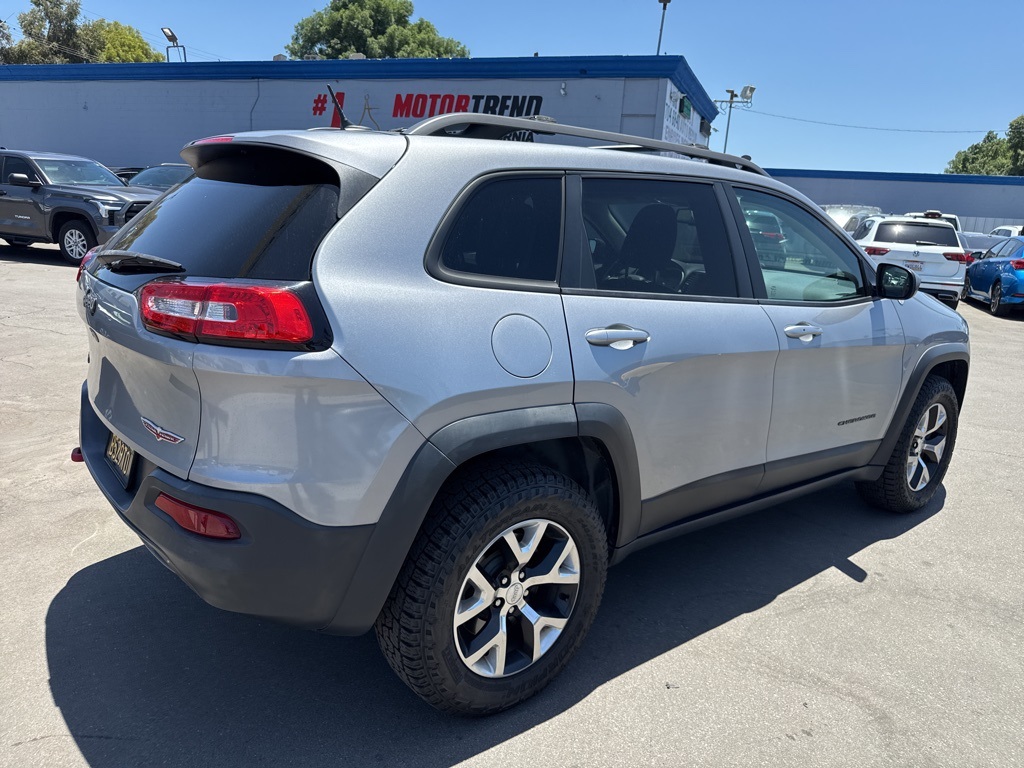 2015 Jeep Cherokee Trailhawk photo 4