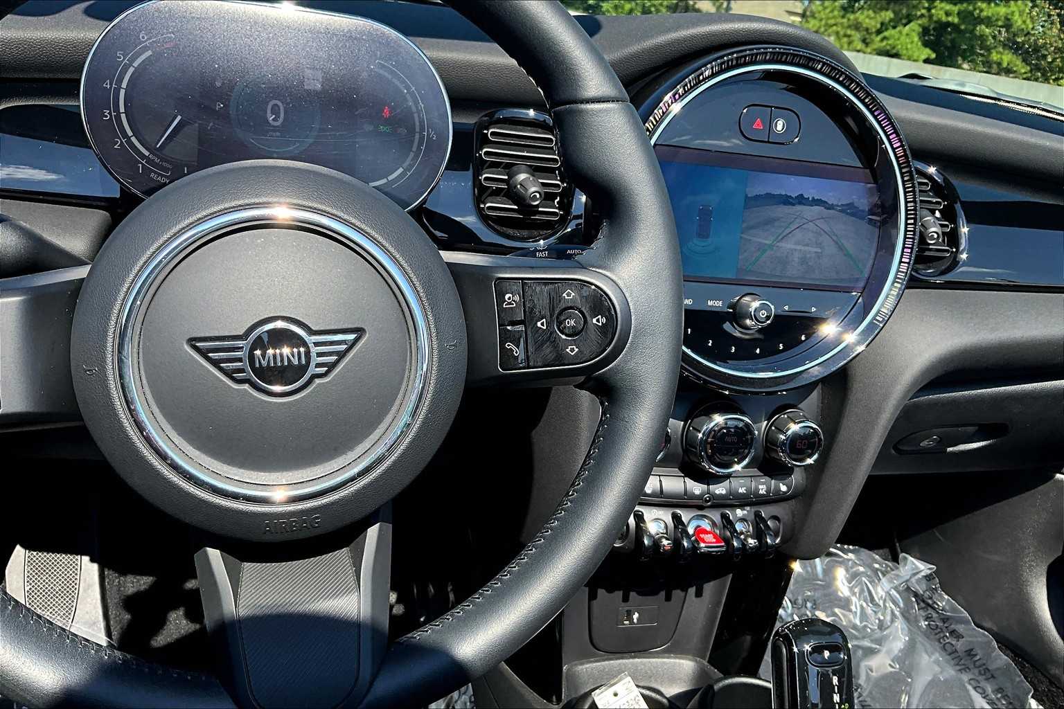 2023 Mini Cooper Convertible photo 21