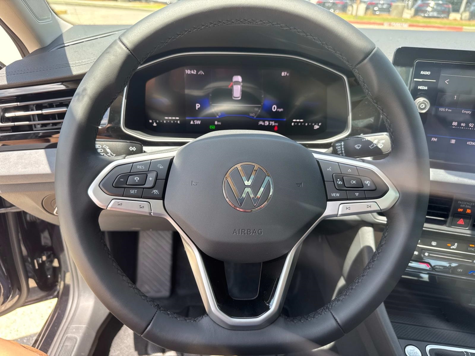 2025 Volkswagen Jetta 1.5T SE photo 13