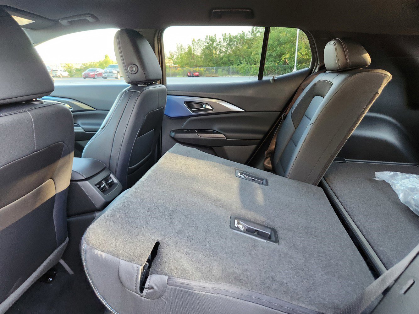 2026 Chevrolet Equinox EV 1LT photo 18