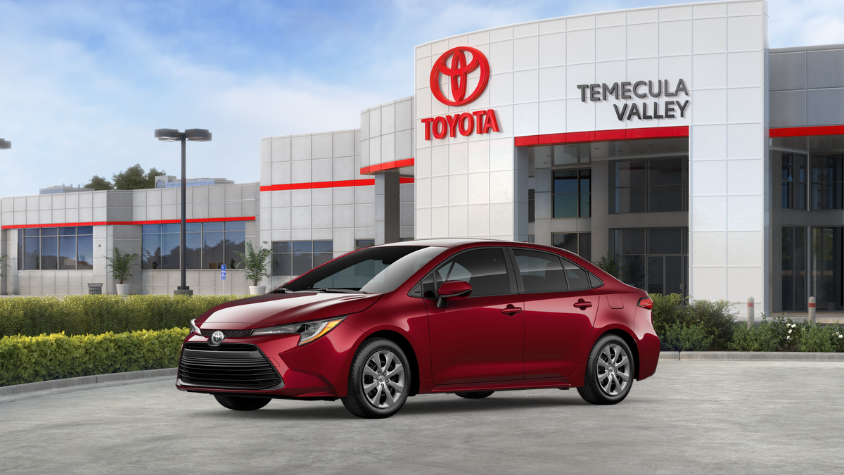2026 Toyota Corolla LE photo 2