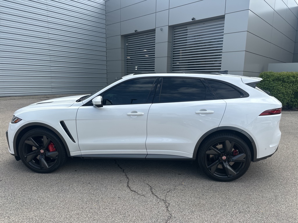 2023 Jaguar F-PACE SVR photo 8