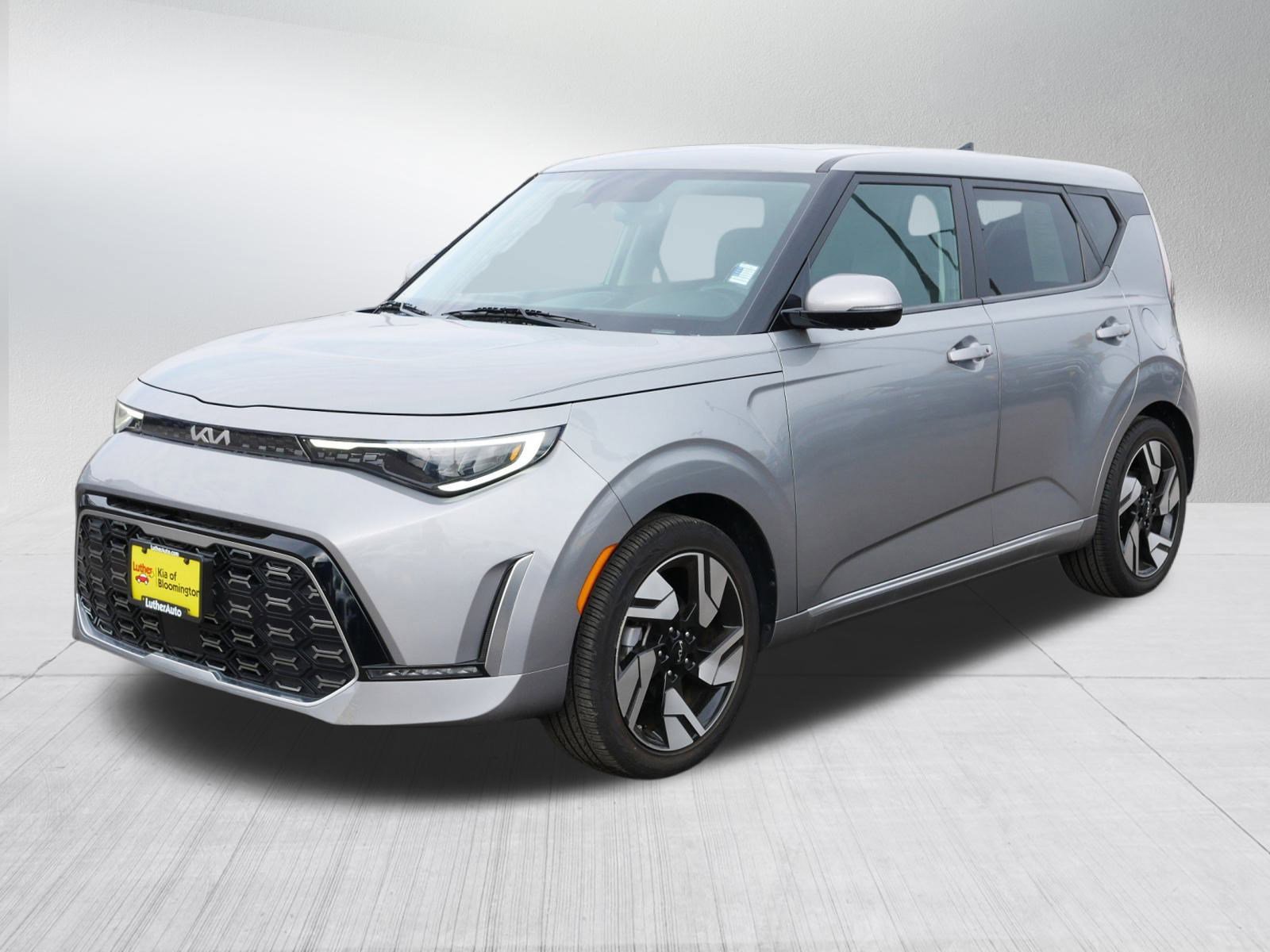2024 Kia Soul GT-Line photo 2