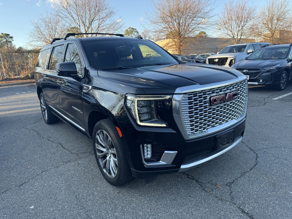 2022 GMC Yukon XL Denali's photo