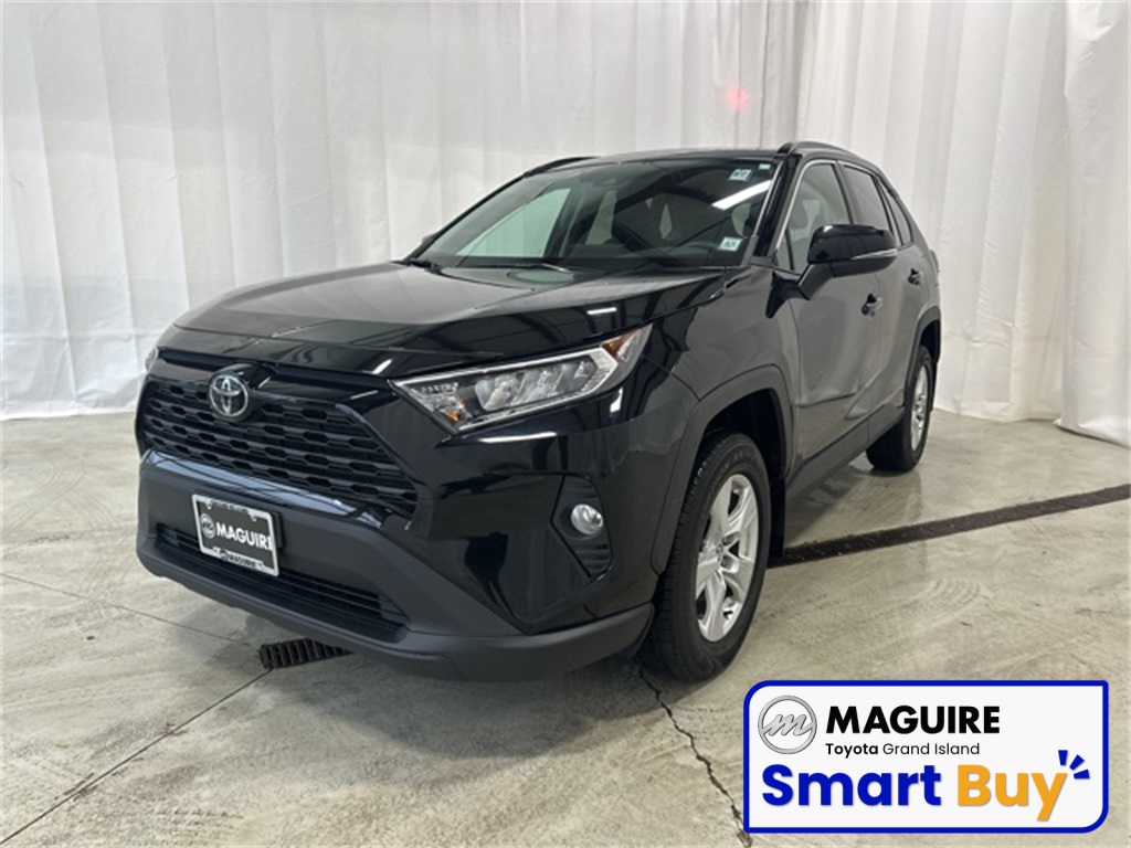 2020 Toyota RAV4 XLE's photo