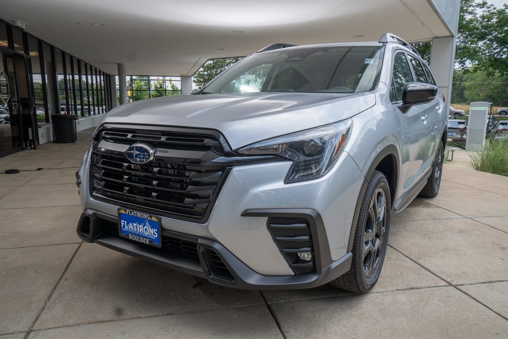 2025 Subaru Ascent Onyx Edition Touring photo 5