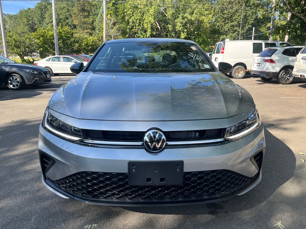 2025 Volkswagen Jetta 1.5T Sport photo 3