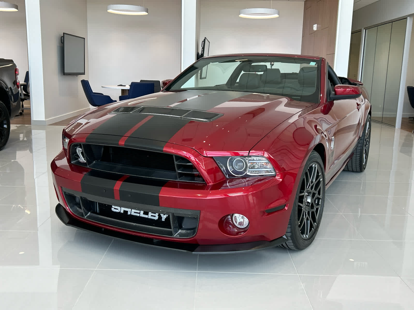 2014 Ford Mustang Shelby GT500 photo 3