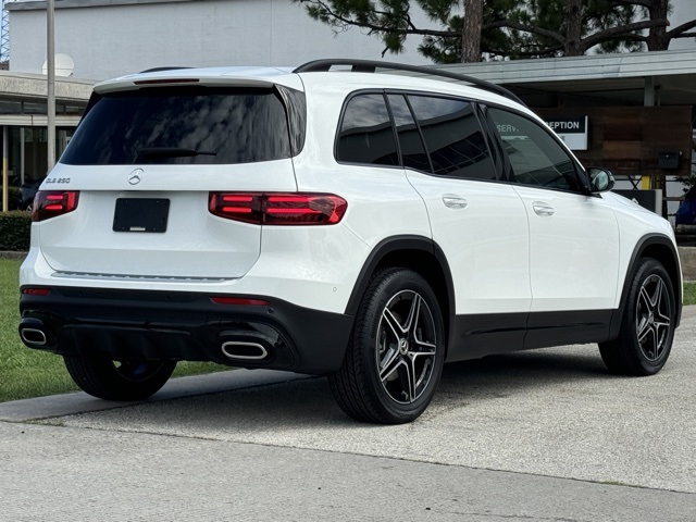 2024 Mercedes Benz GLB 250 photo 2