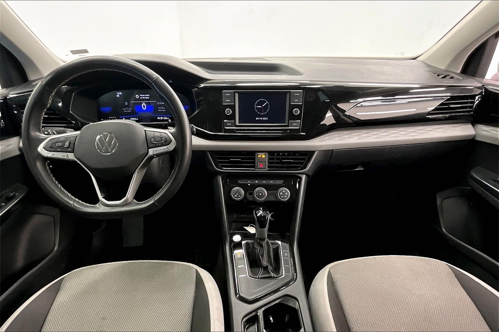 2024 Volkswagen Taos S photo 14