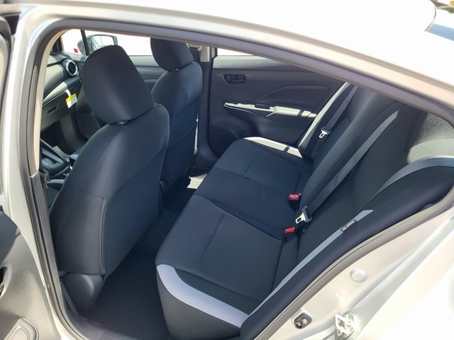 2025 Nissan Versa 1.6 S photo 12