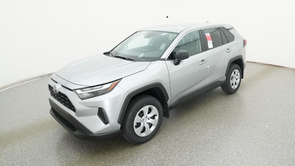 2025 Toyota RAV4 LE's photo