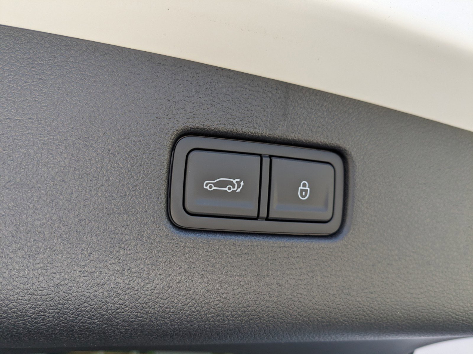 2025 Genesis GV70 3.5T Sport Advanced photo 17