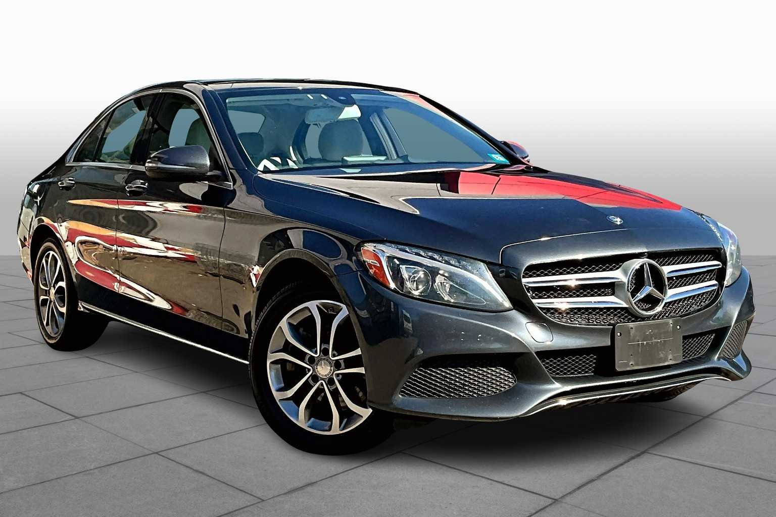 2016 Mercedes Benz C 300 4MATIC photo 2