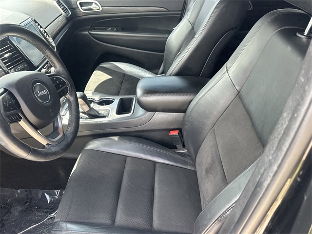 2021 Jeep Grand Cherokee Laredo X photo 14