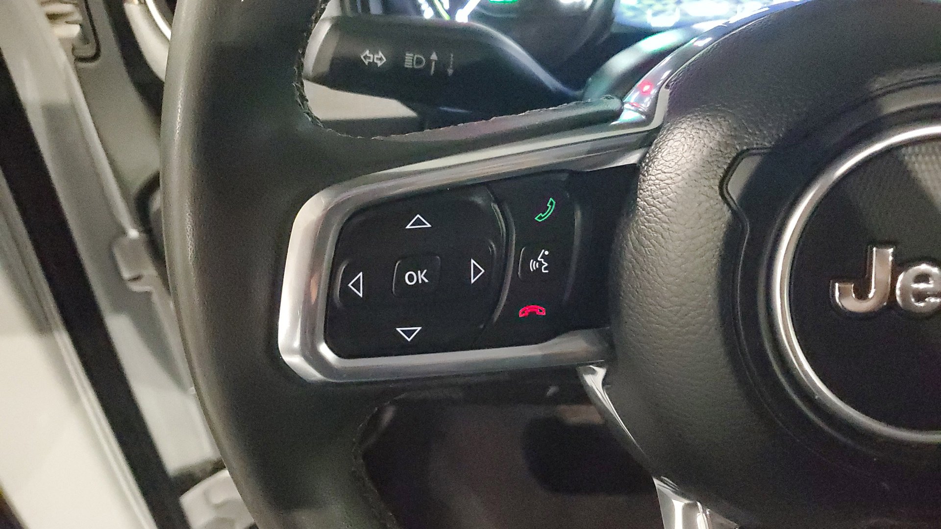 2024 Jeep Wrangler Sahara 4xe photo 27
