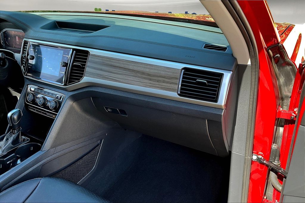 2023 Volkswagen Atlas V6 SEL photo 24