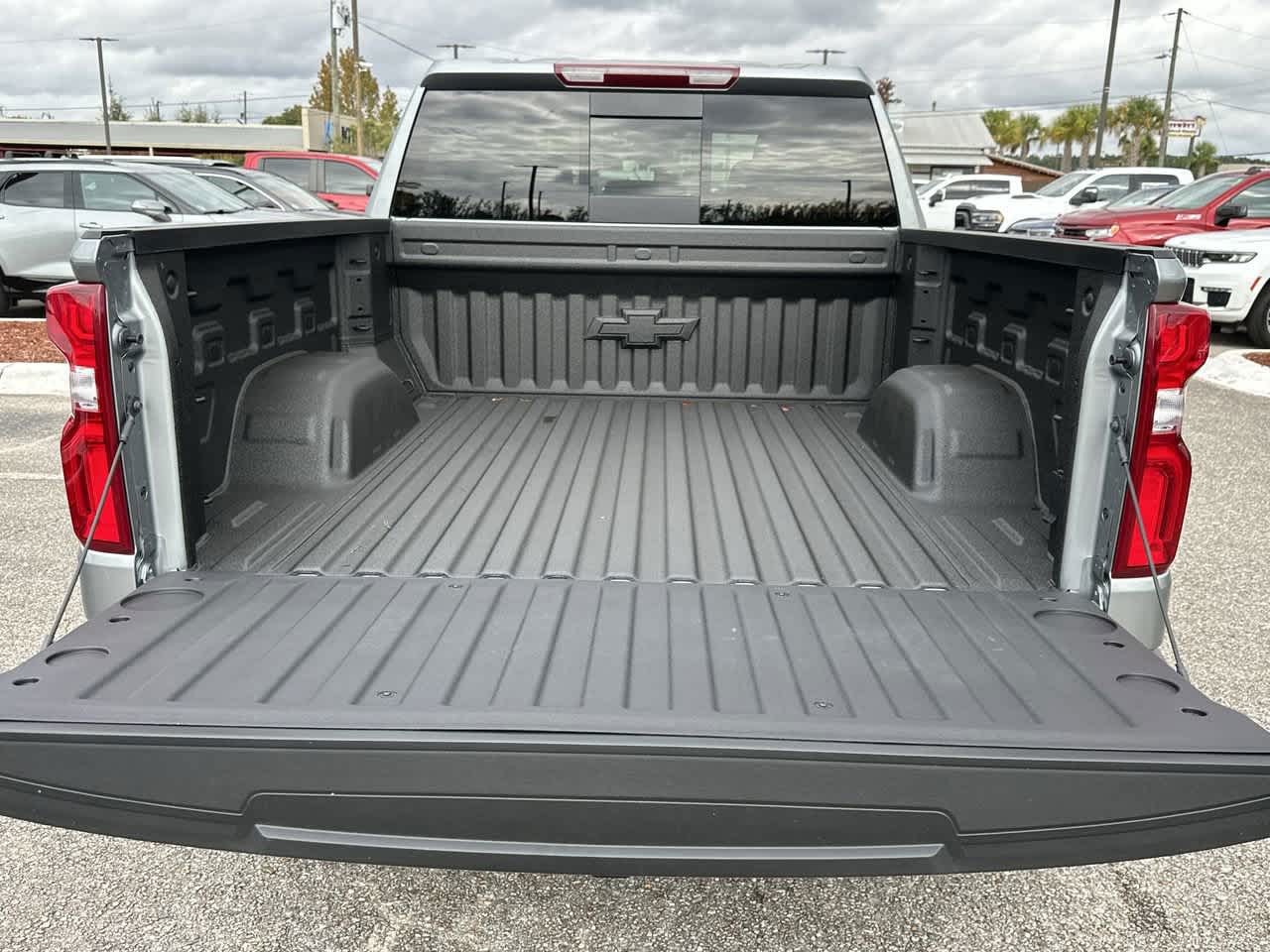 2026 Chevrolet Silverado 1500 LTZ photo 2