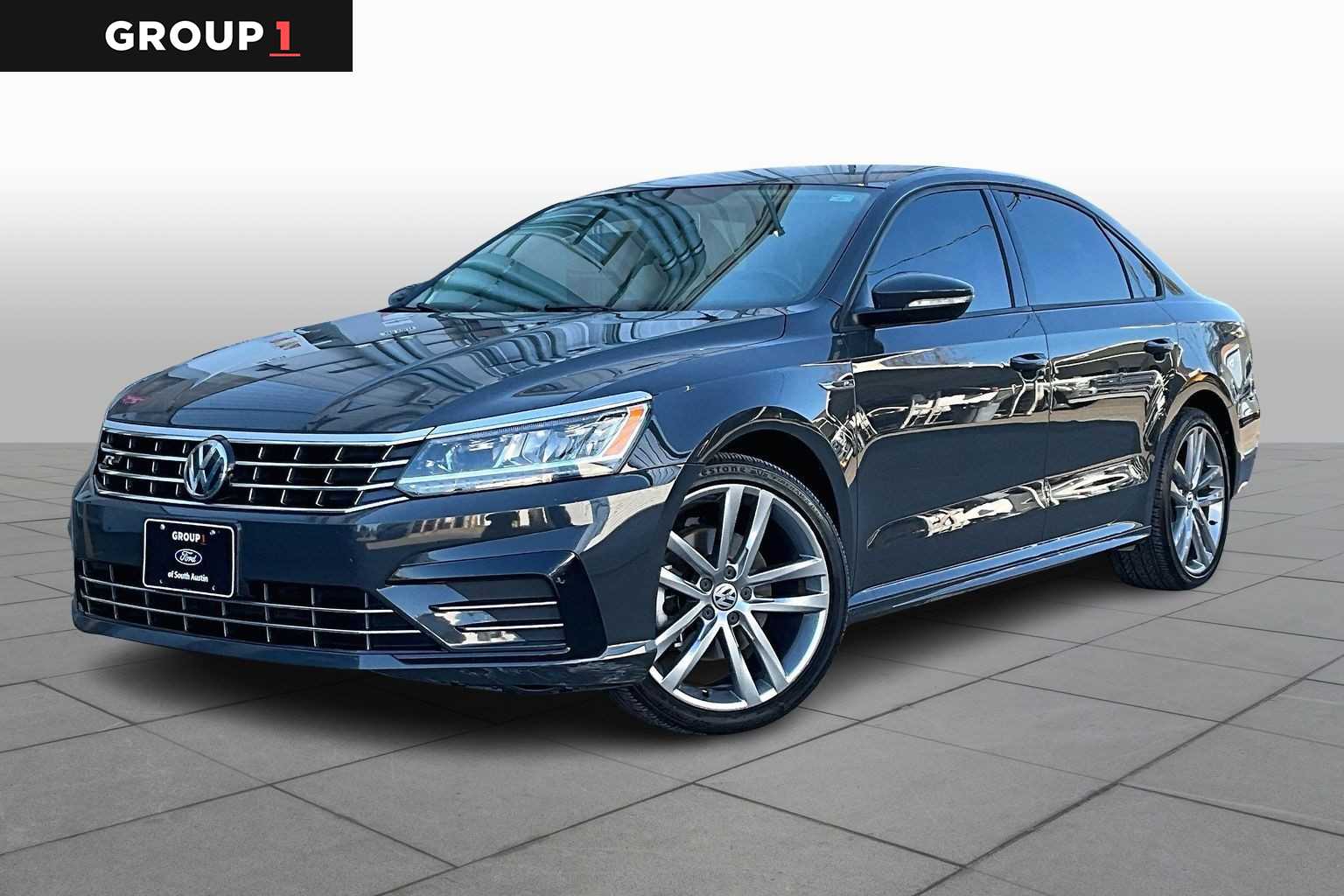 2018 Volkswagen Passat S's photo