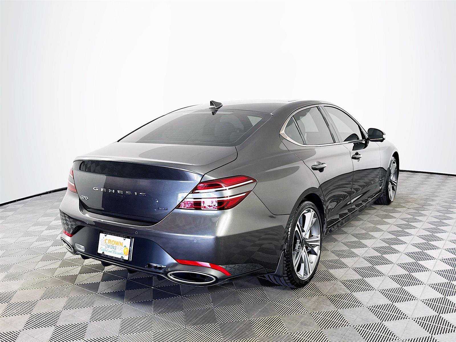 2025 Genesis G70 3.3T Sport Prestige photo 7