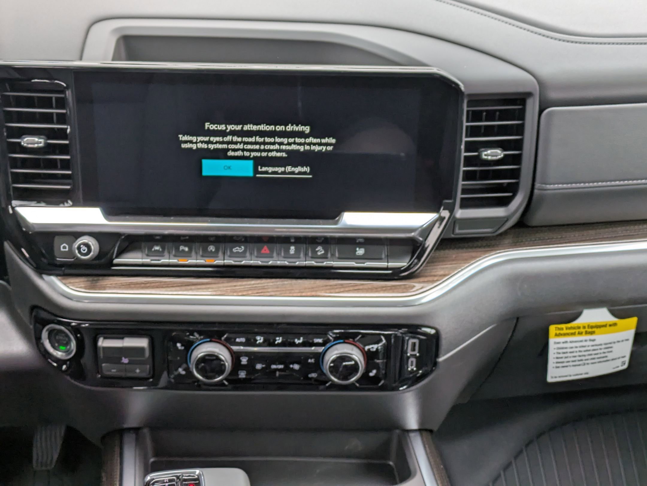 2025 Chevrolet Silverado 1500 RST photo 16