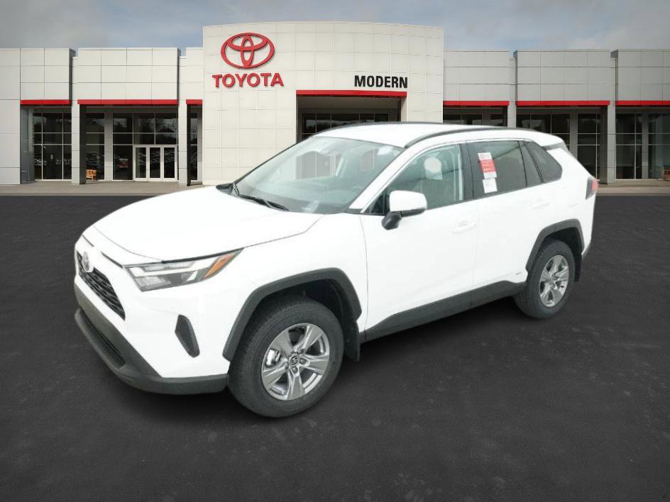 2025 Toyota RAV4 XLE's photo