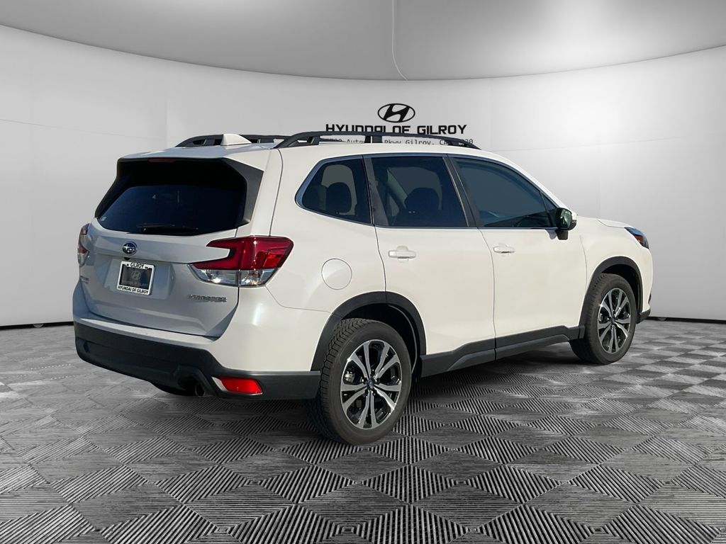2022 Subaru Forester Limited photo 5