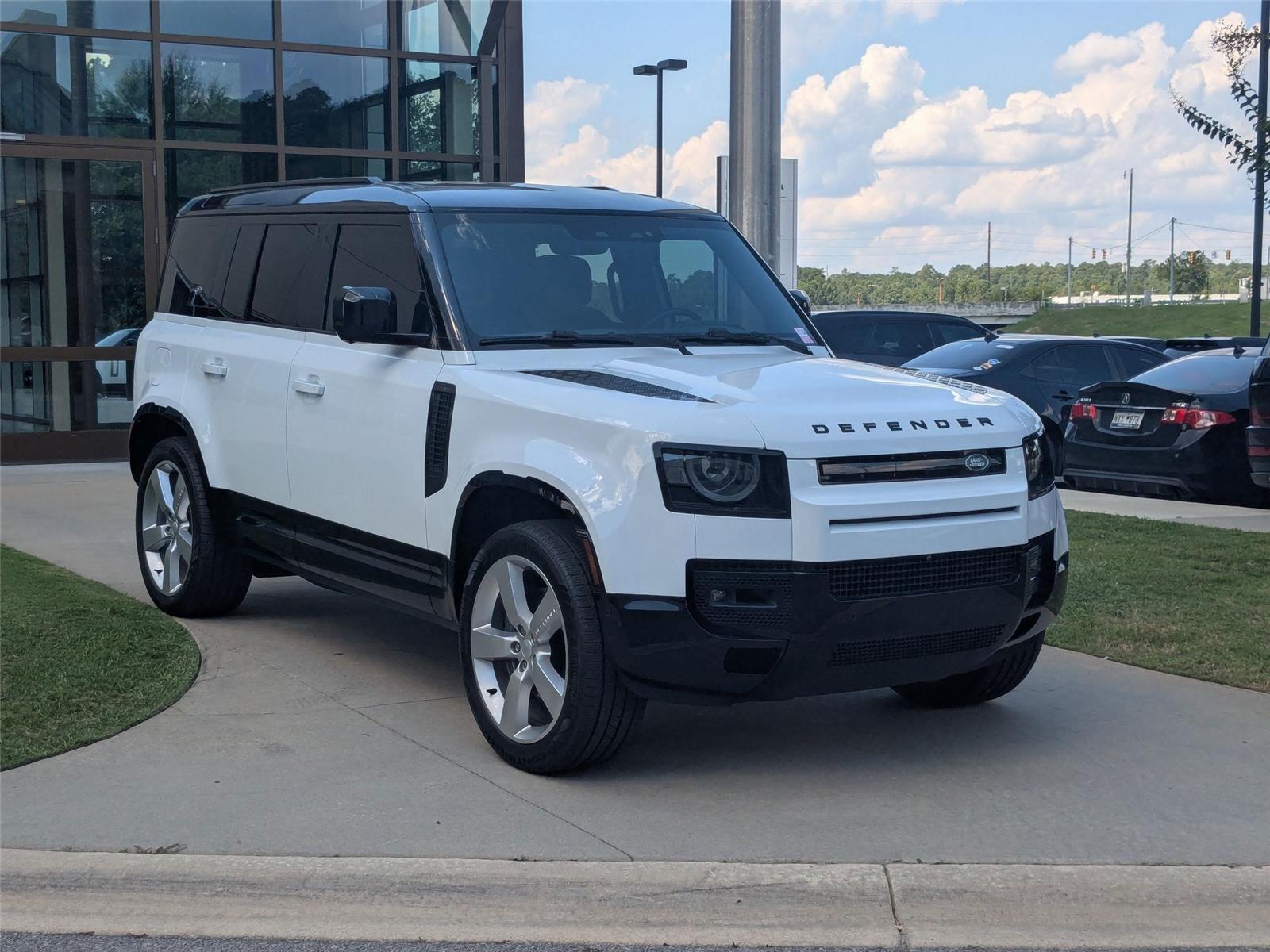2024 Land Rover Defender X-Dynamic SE photo 3