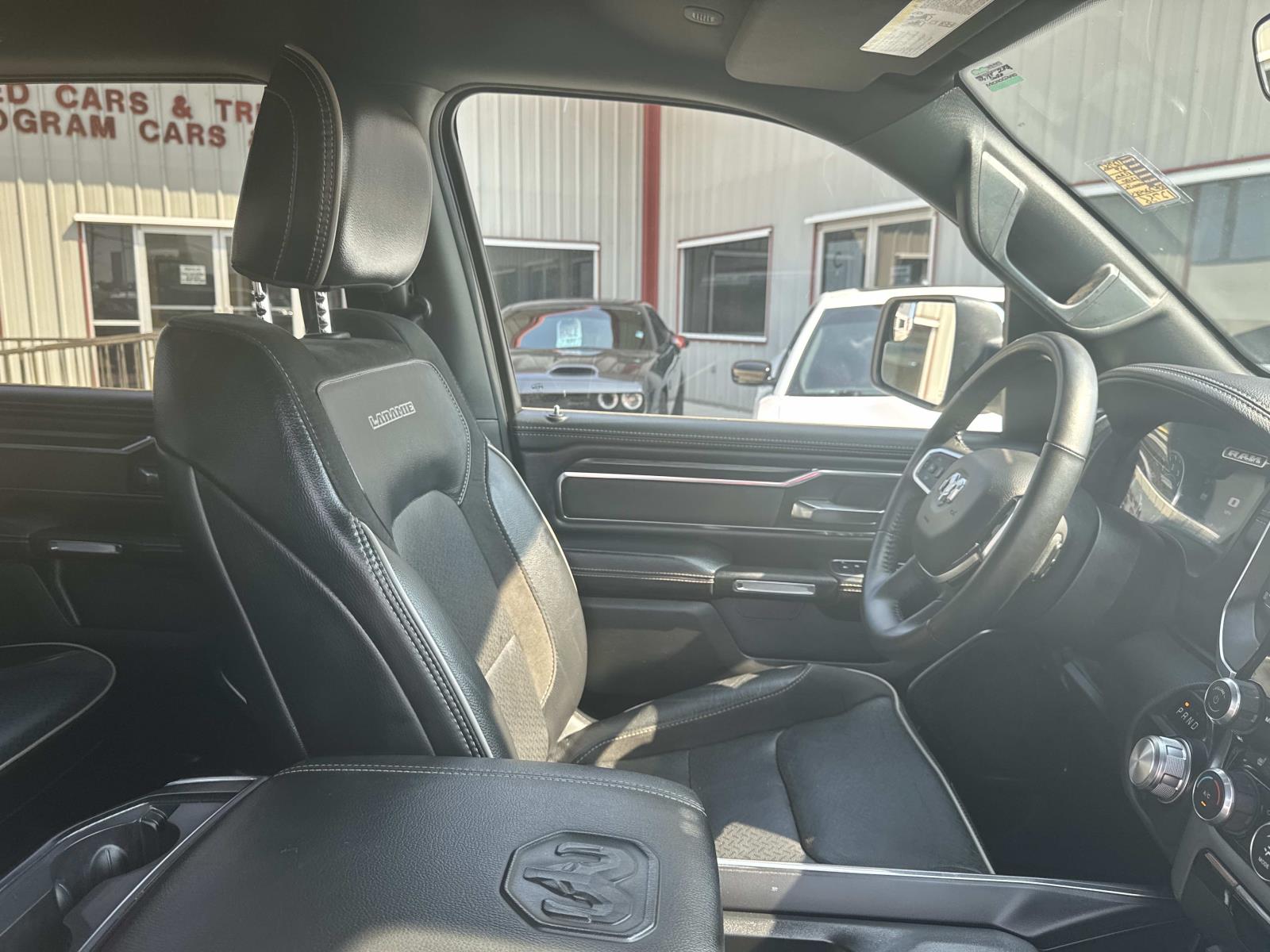 2024 Ram 1500 Laramie photo 9