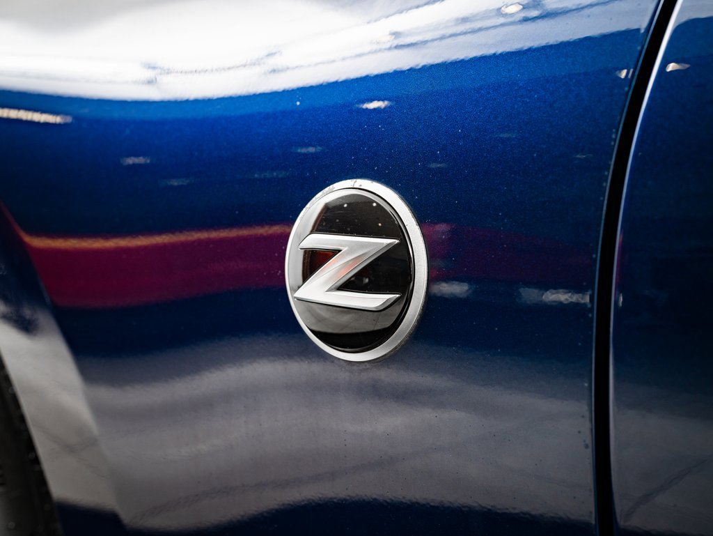 2017 Nissan 370Z Sport photo 9
