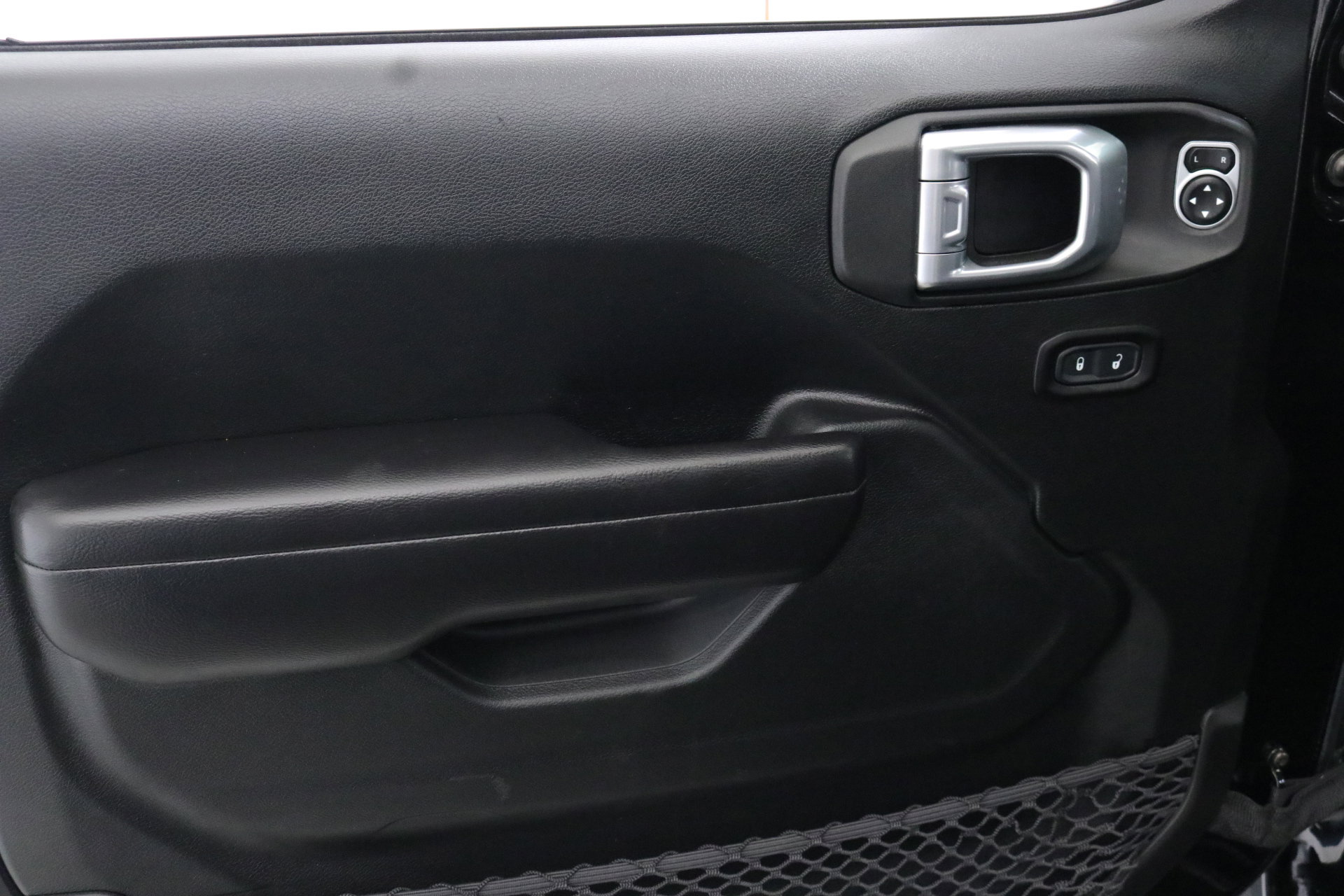 2020 Jeep Wrangler Unlimited Sport Altitude photo 19