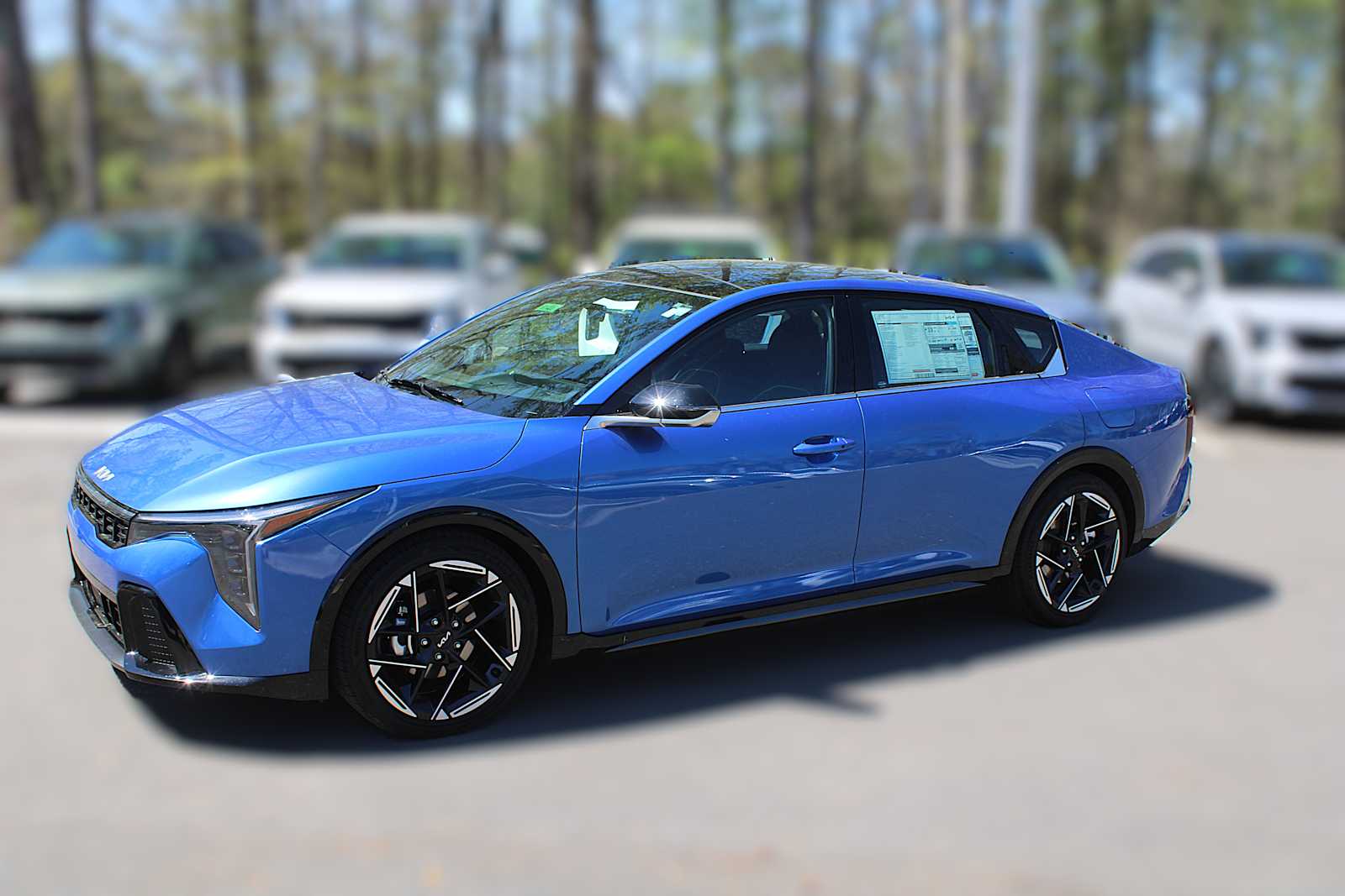 2025 Kia K4 GT-Line photo 3