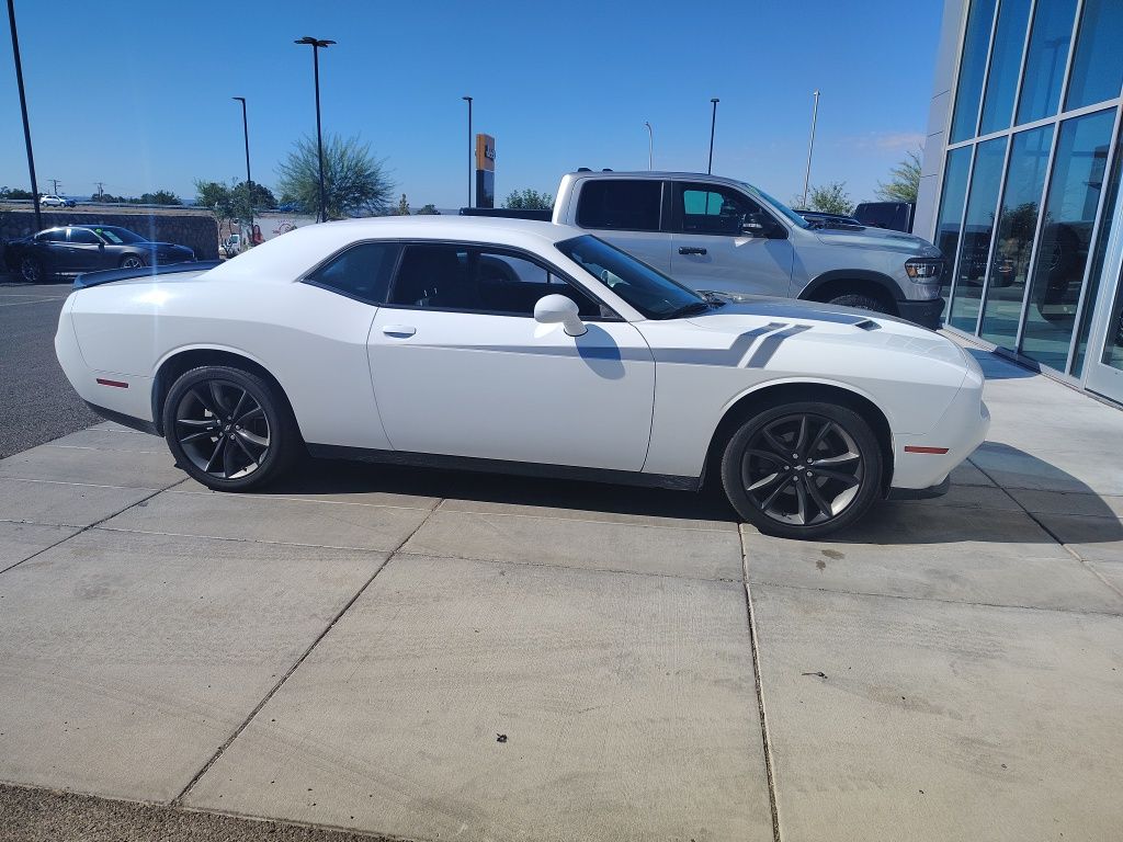 2018 Dodge Challenger SXT photo 9