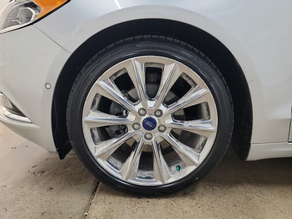 2017 Ford Fusion Platinum photo 14