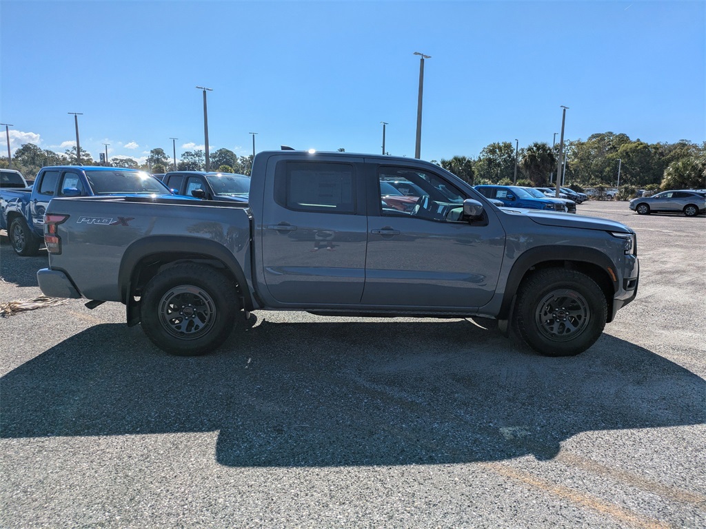 2026 Nissan Frontier Crew Cab PRO-X photo 2