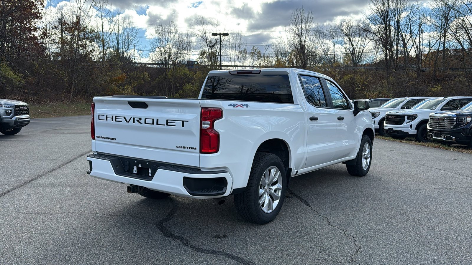 2021 Chevrolet Silverado 1500 Custom photo 4