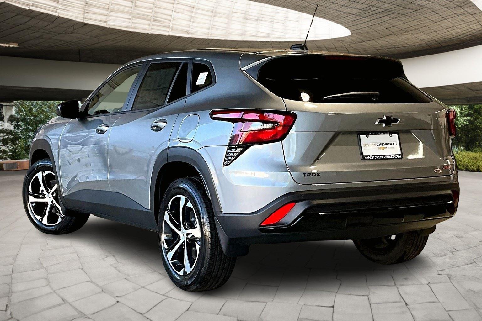 2025 Chevrolet Trax photo 3