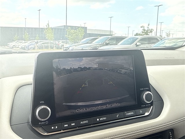 2023 Nissan Rogue SV photo 17