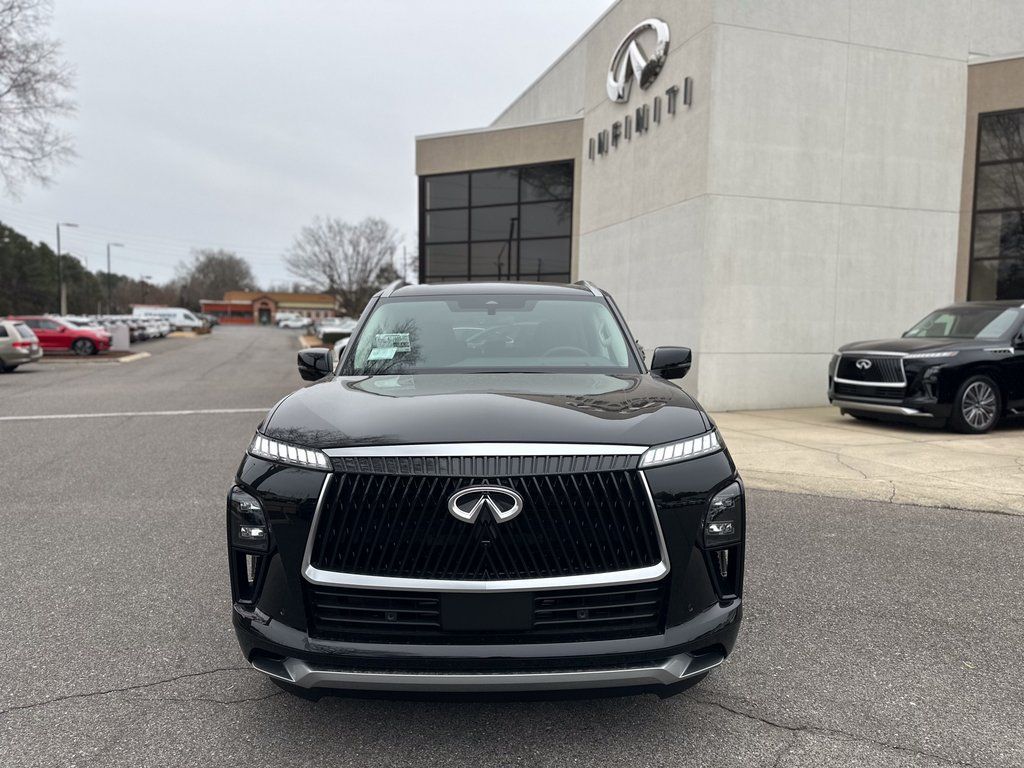2025 Infiniti QX80 Luxe photo 3
