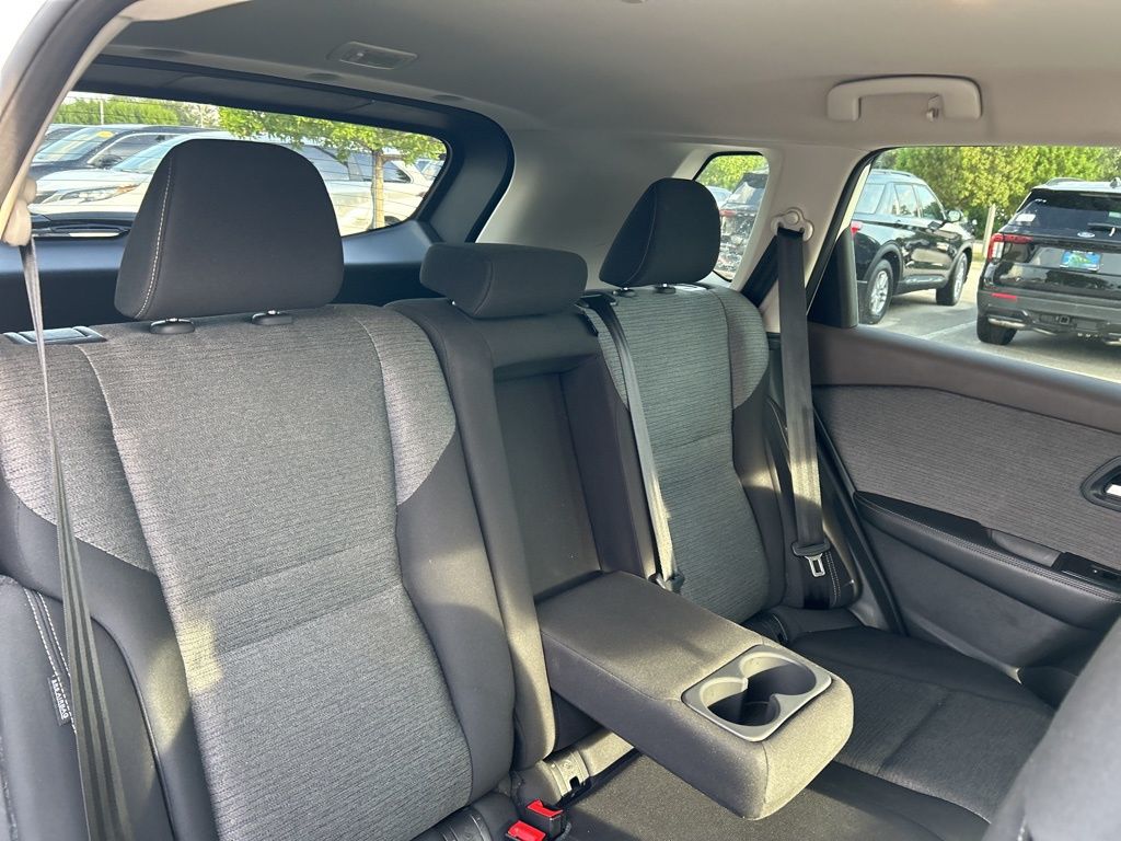 2023 Nissan Rogue SV photo 41