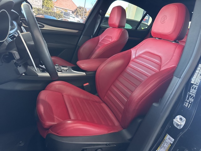 2022 Alfa Romeo Stelvio Ti Sport photo 11
