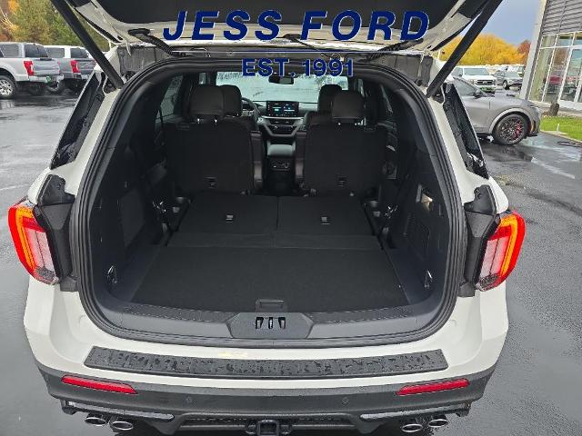 2026 Ford Explorer ST photo 3