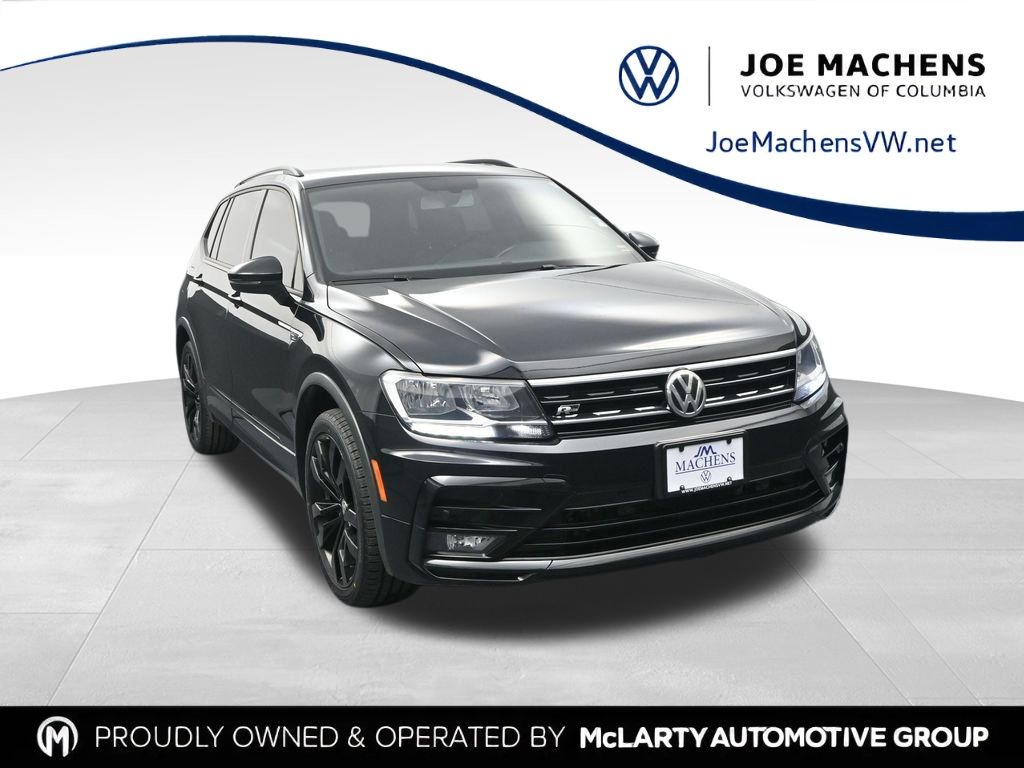2021 Volkswagen Tiguan SE R-LINE BLACK's photo
