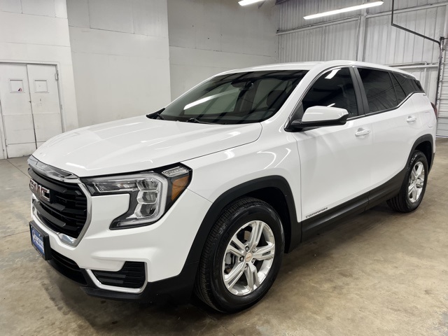 2024 Gmc Terrain SLE photo 3