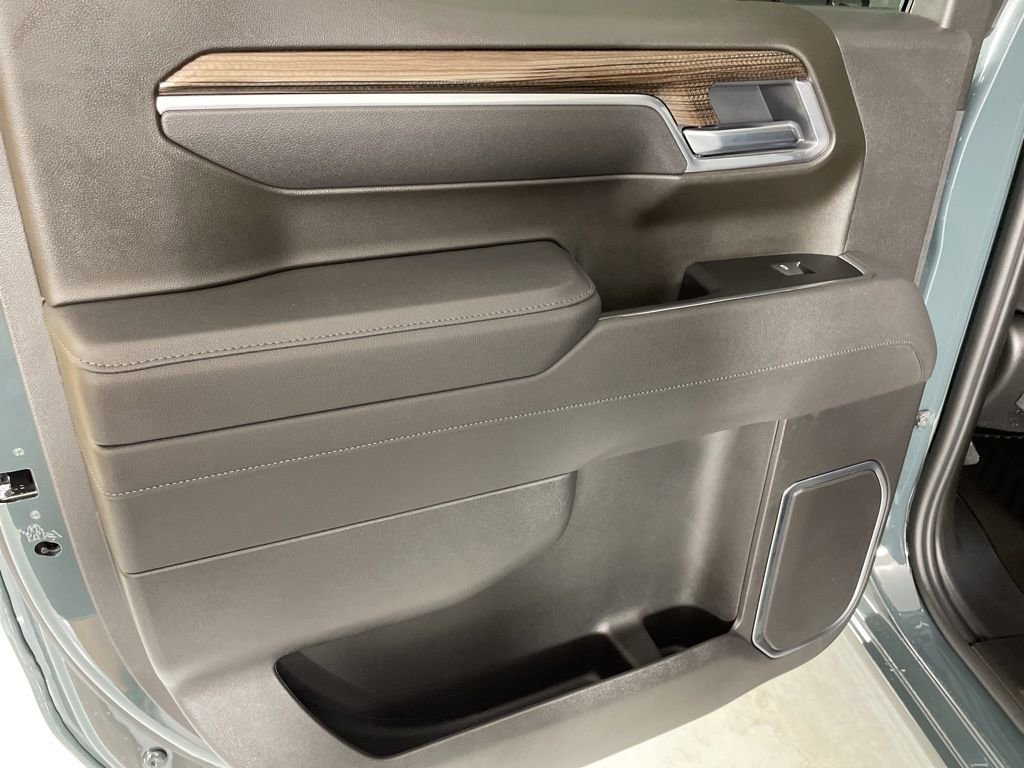 2026 Chevrolet Silverado 1500 photo 39