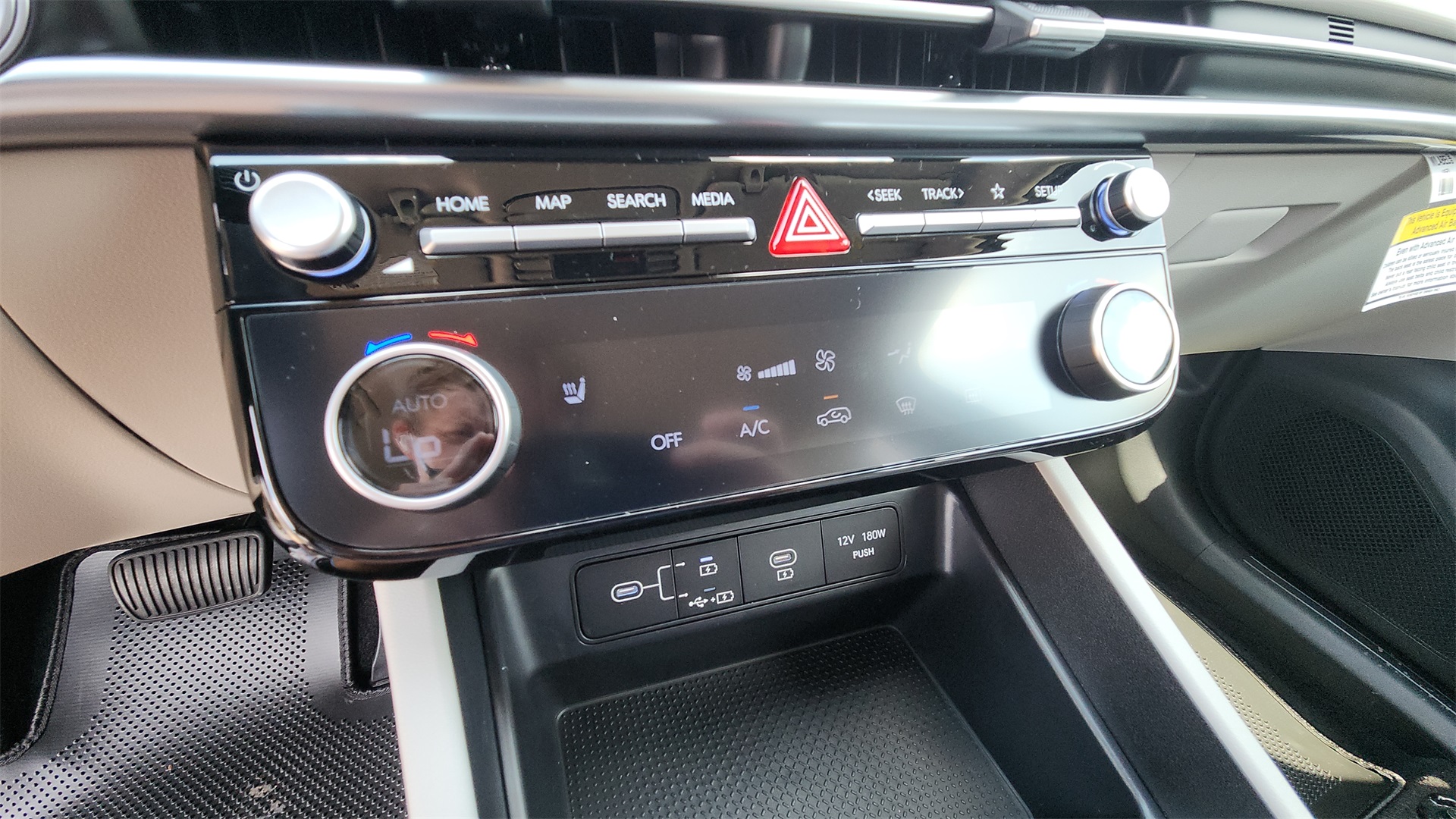2026 Hyundai Tucson SEL photo 15