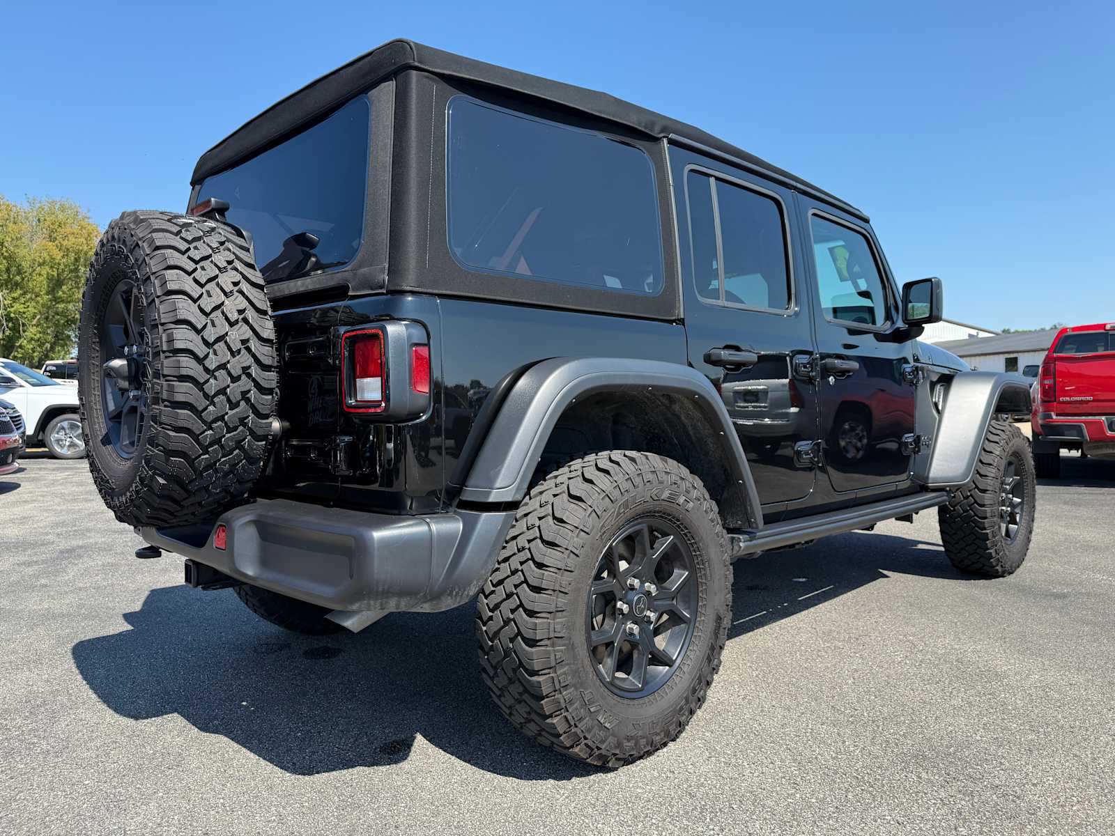 2024 Jeep Wrangler Willys photo 5
