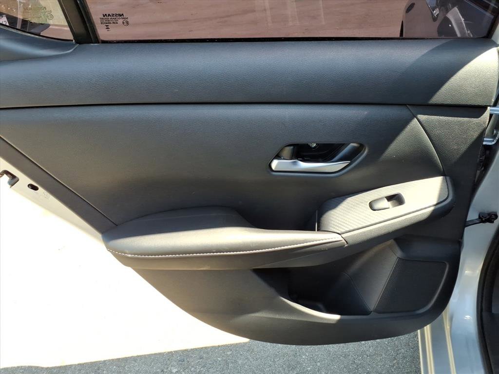 2022 Nissan Sentra SV photo 22