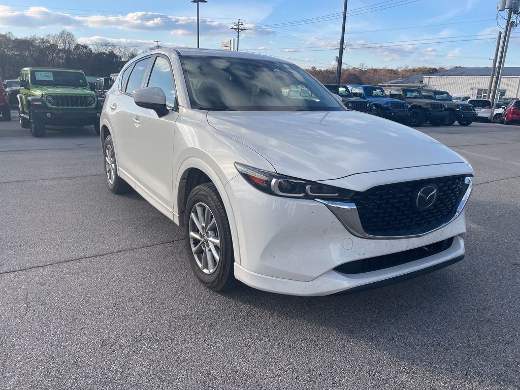 2024 Mazda CX-5 2.5 S Preferred photo 4