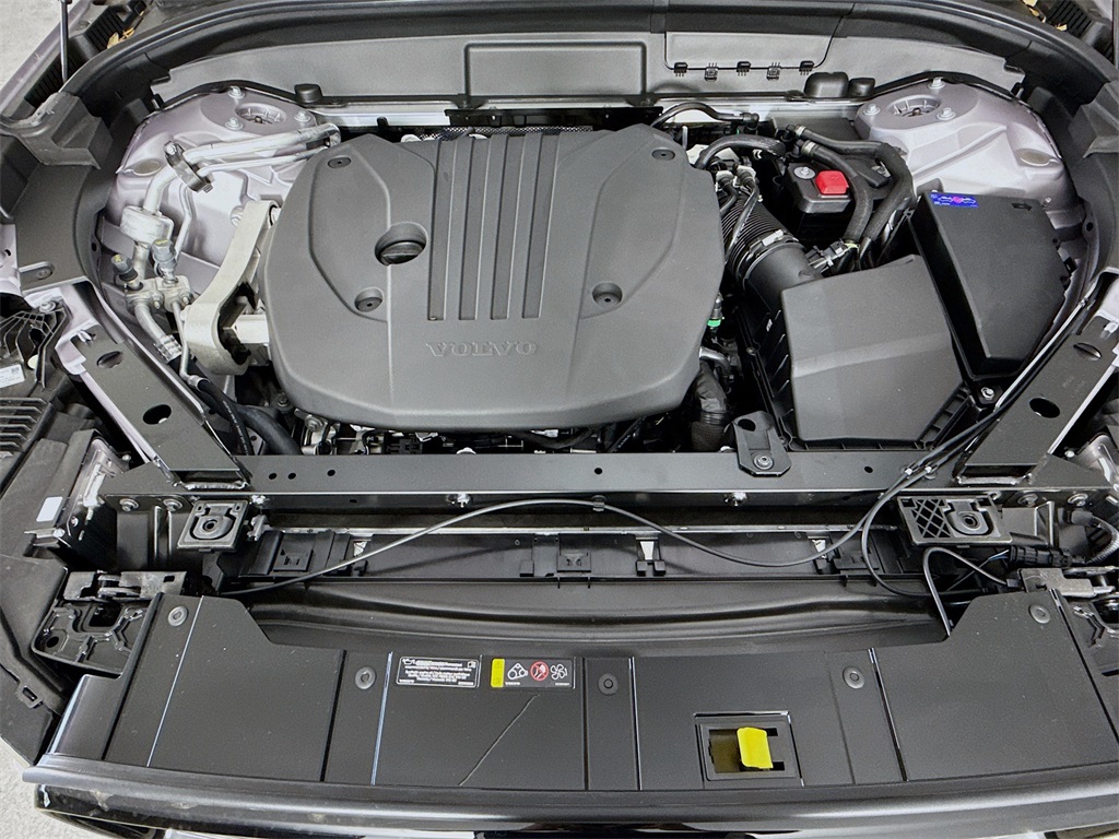 2026 Volvo XC60 B5 Plus photo 30